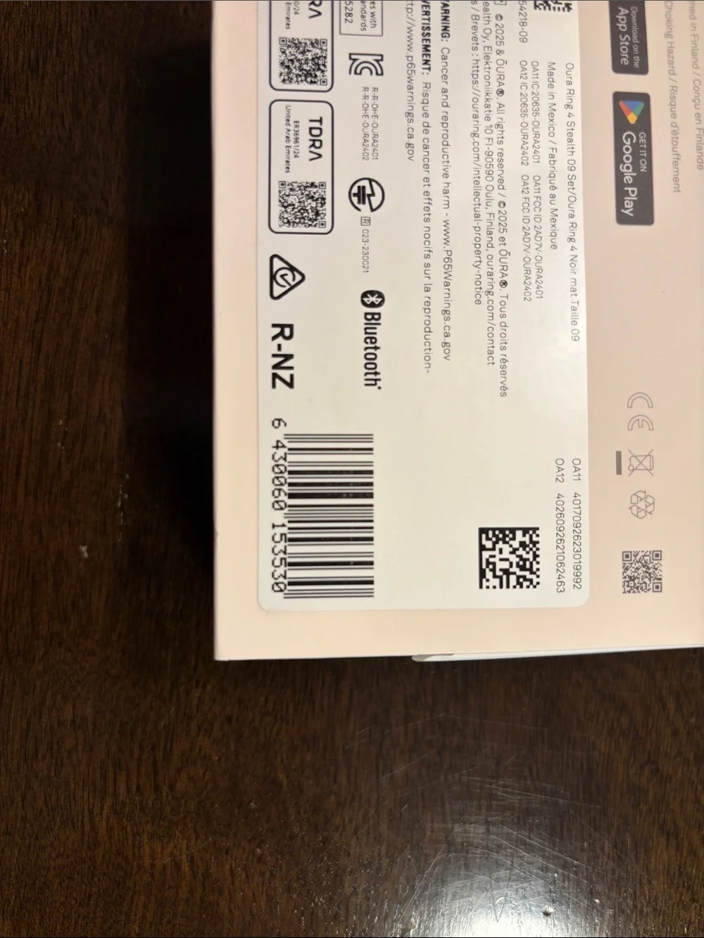 Oura Ring 4 in Stealth (unopened!)